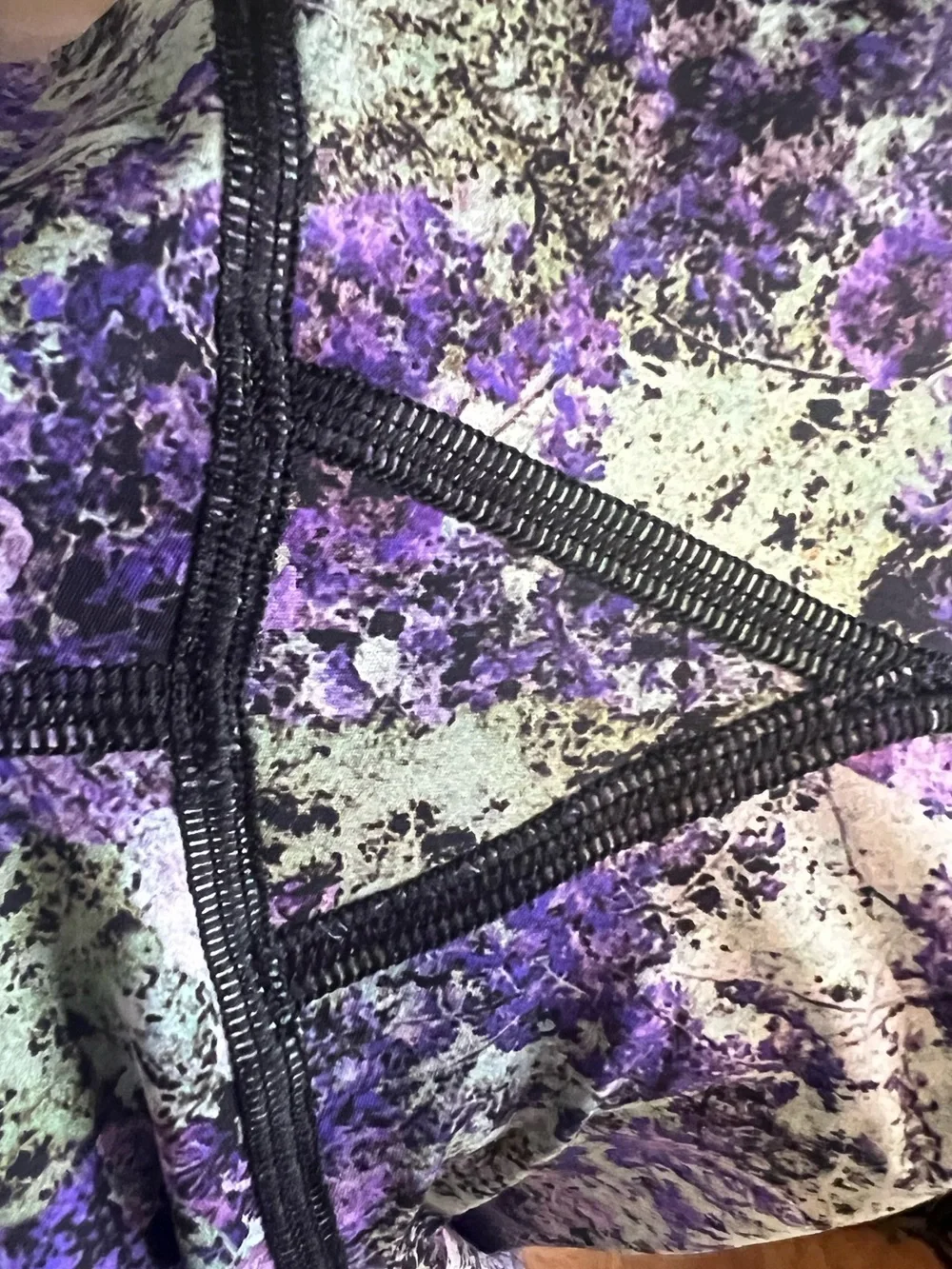 #385 Lululemon Fast & Free 7/8 Tight II 25” Vivid Vision Multi Black Size 12 EUC